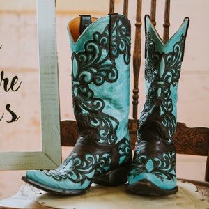 Old Gringo turquoise and brown hand stitched boots